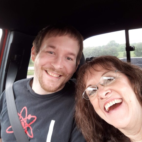 Meet your Posher, Tina - Picture 2 of 8